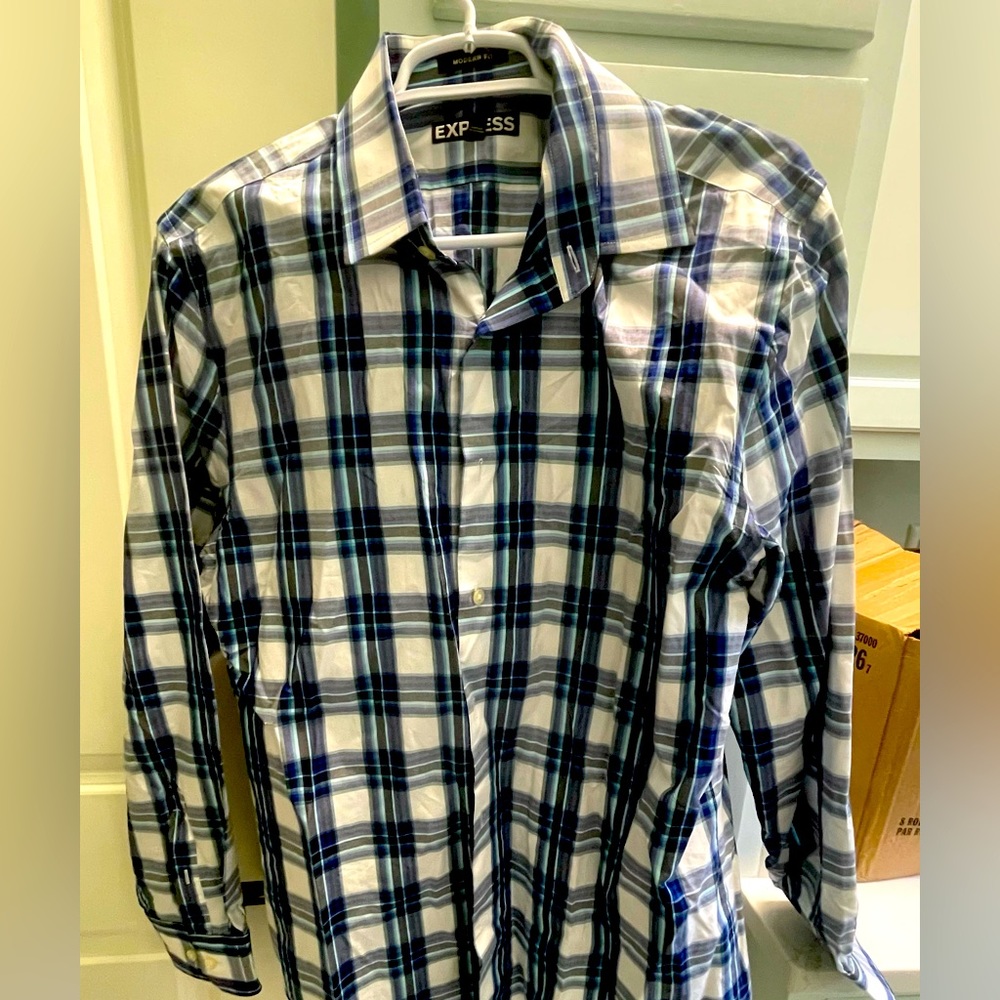 Express button down